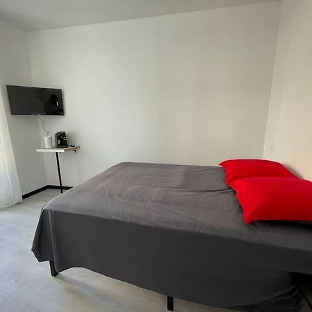 רואן Studio A2 18M2 Cosy 5Minutes Gare Parking Gratuit Rue De La Mure מראה חיצוני תמונה