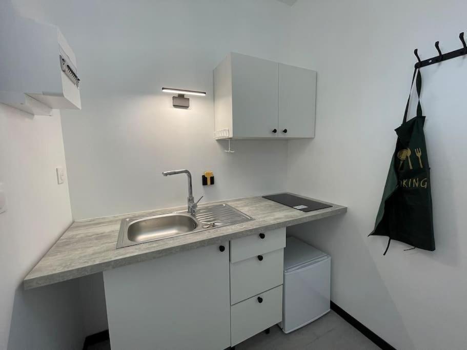 רואן Studio A2 18M2 Cosy 5Minutes Gare Parking Gratuit Rue De La Mure מראה חיצוני תמונה